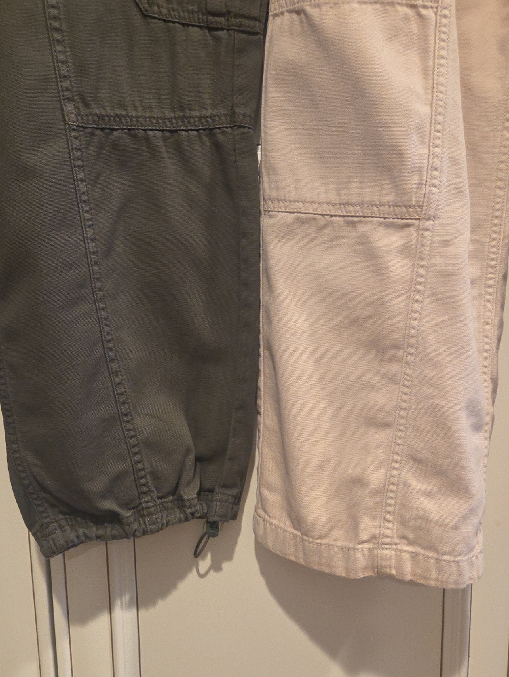 Aeropostale Set of Two Utility Cargo Pants, Tan and Army Green - Picture 6 of 12